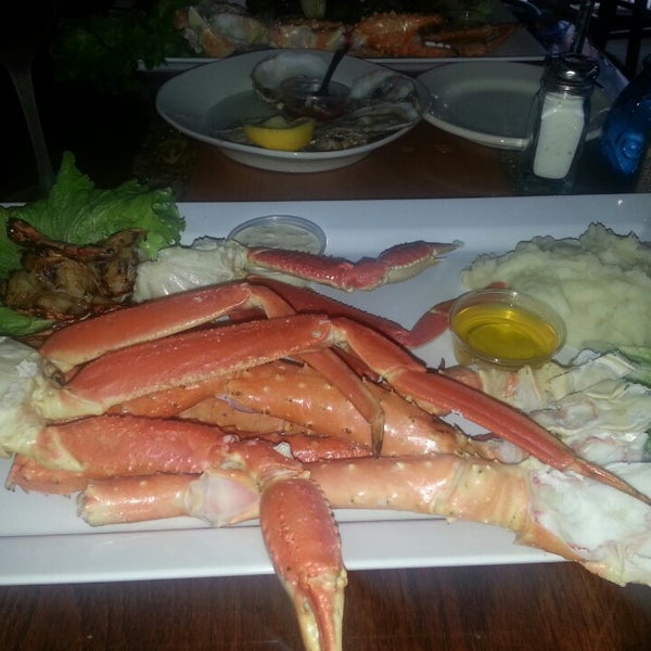 Photo taken at King Crab Tavern &amp; Seafood Grill by LyVonna B. on 2/22/2013