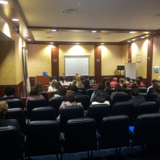 Гостиница спорт югорск. Спорт отель Югорск. Югорск гостиница спорт отель. Спорт отель Югорск номера. Спорт отель Югорск ресторан.