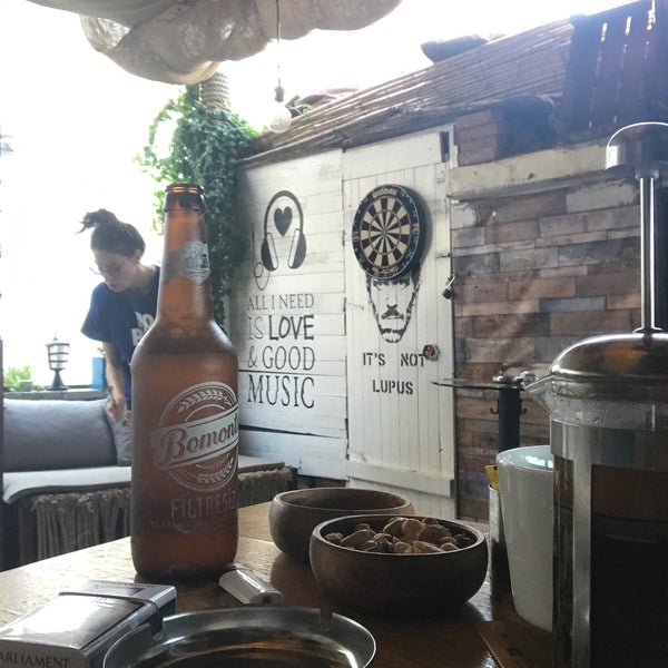 รูปภาพถ่ายที่ Bianca Cafe &amp; Bar โดย Gökhan Y. เมื่อ 7/15/2018