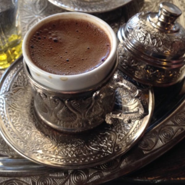 12/30/2015에 Mehmet O.님이 Fulya Cafe &amp; Restaurant에서 찍은 사진