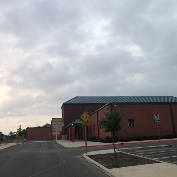 Garcia Middle School Middle School in Northwest Side