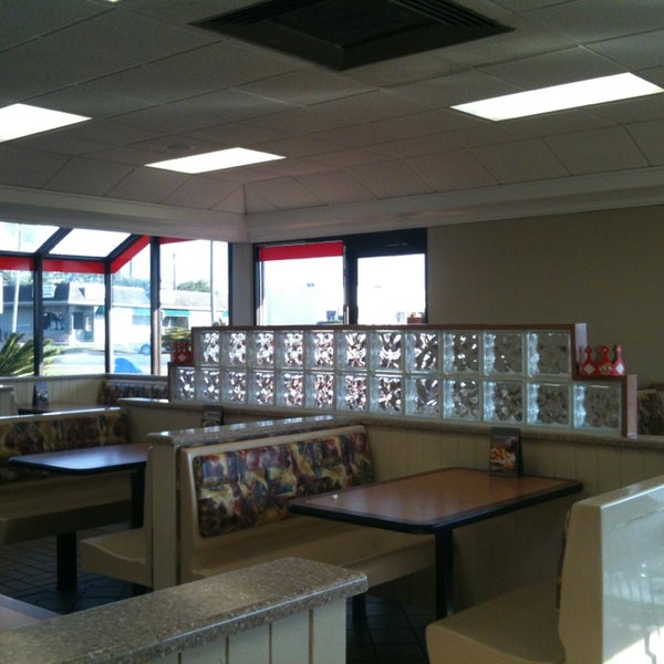 Burger King Fast Food Restaurant in Quincy