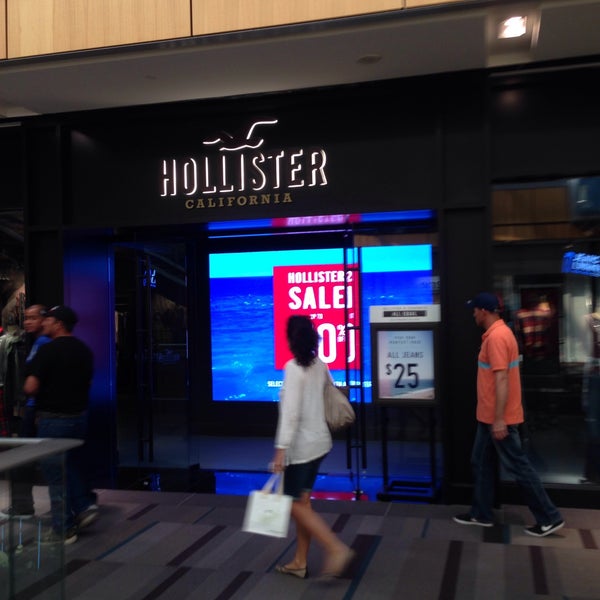 Hollister at cheap westfield mall