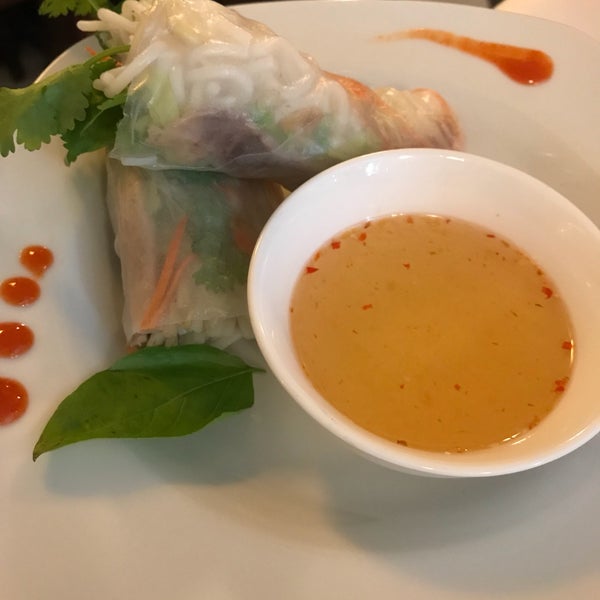 8/18/2017 tarihinde Andreas A.ziyaretçi tarafından Viet Nam Restaurante'de çekilen fotoğraf