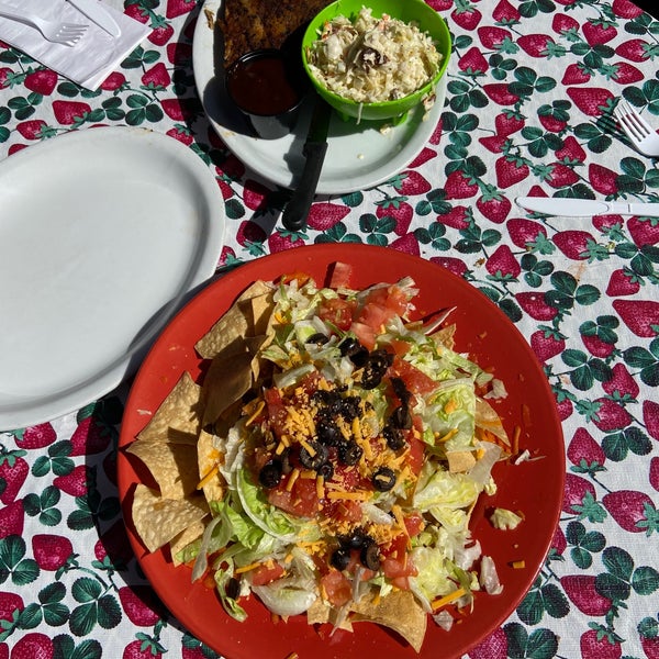 Los Ojos Bar in Jemez Springs