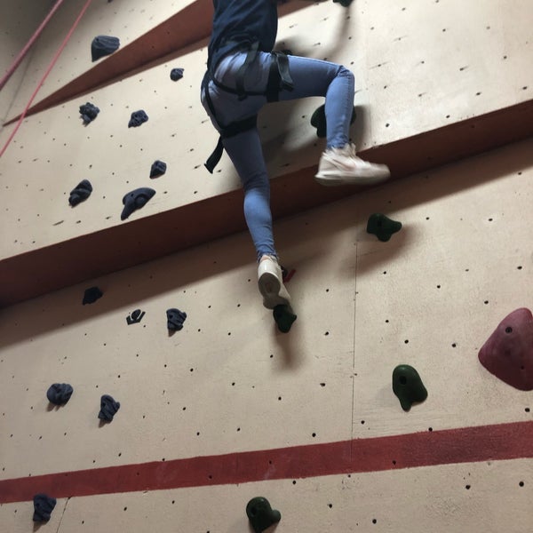 Foto diambil di Doylestown Rock Gym &amp; Adventure Center oleh Melanie J. pada 7/11/2019