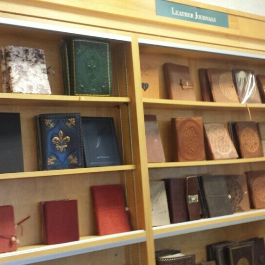 Photos At Barnes Noble Village West 15 Tips