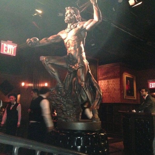 1/20/2013 tarihinde Nikki J.ziyaretçi tarafından Jekyll &amp; Hyde Club | Restaurant &amp; Bar'de çekilen fotoğraf