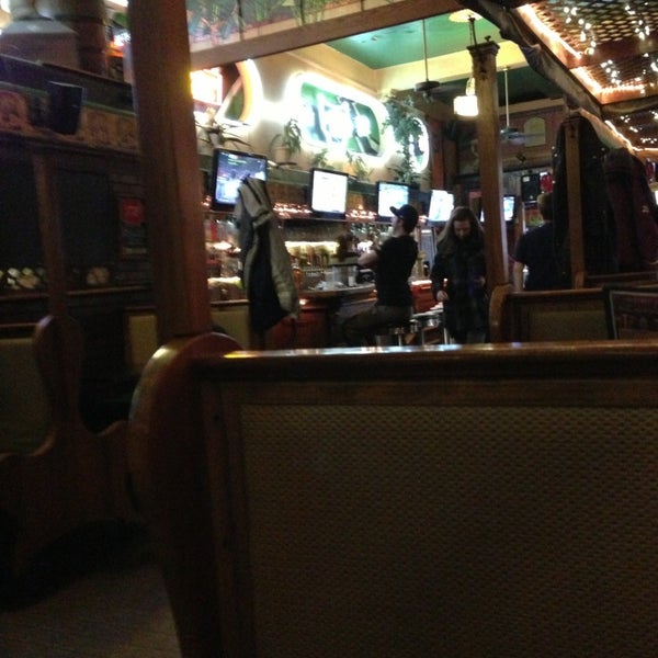Photo prise au Gibbie&#39;s Pub &amp; Eatery par John C. le1/26/2013