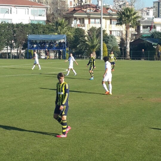 Foto tirada no(a) Fenerbahce Spor Okulları por Tuğba G. em 12/24/2013