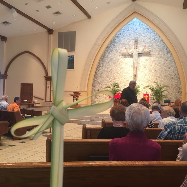 Holy Name of Jesus Catholic Church 3050 N Highway A1a
