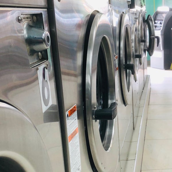 E16 Laundromat Laundry Service in Brooklyn