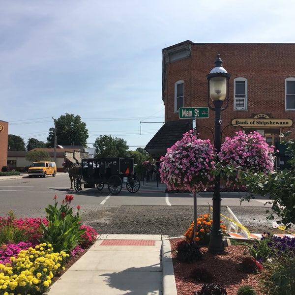 Downtown Shipshewana 4 tips