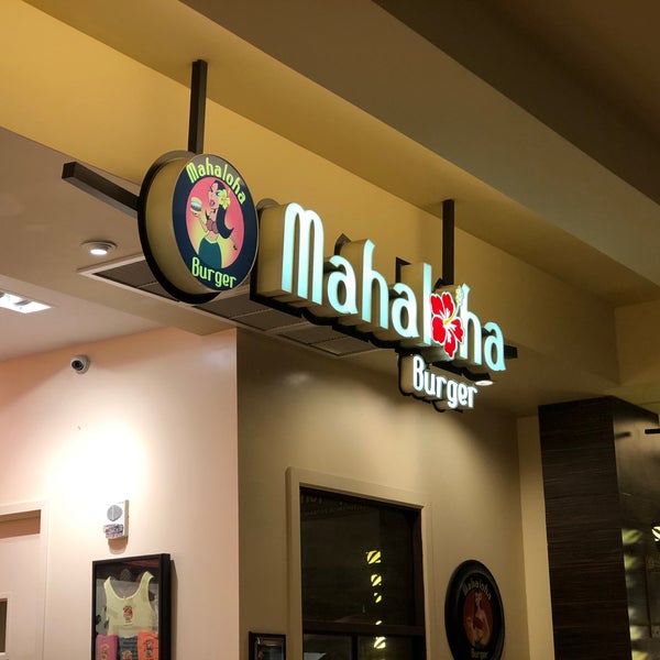 4/4/2018 tarihinde Tobias K.ziyaretçi tarafından Mahaloha Burger'de çekilen fotoğraf