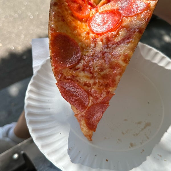 Photo taken at Joe&#39;s Pizza by Tobias K. on 10/2/2023