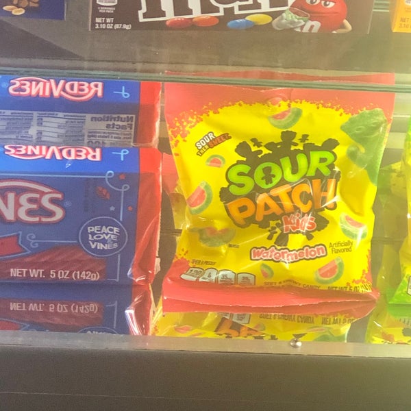 Regency Granada Hills 9 Movie Theater in Granada Hills