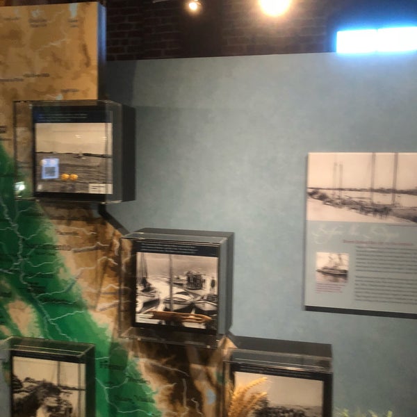 Photo taken at San Francisco Maritime National Historical Park Visitor Center by Dennis C. on 3/26/2018