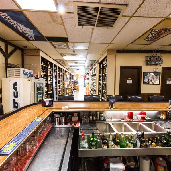 Hidden Lake Liquors & Bar 5 tips from 72 visitors