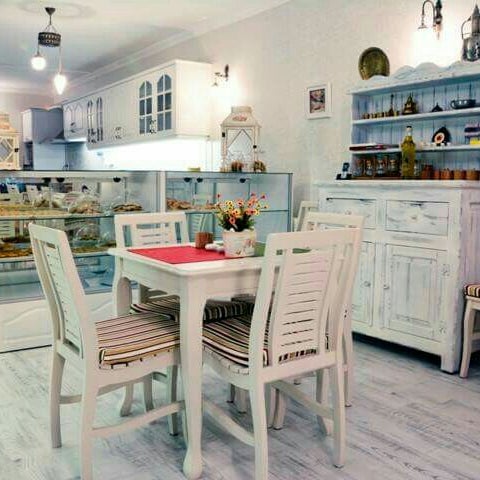 8/28/2015 tarihinde Gizem Penbe G.ziyaretçi tarafından Cuisine Cafe Patisserie'de çekilen fotoğraf