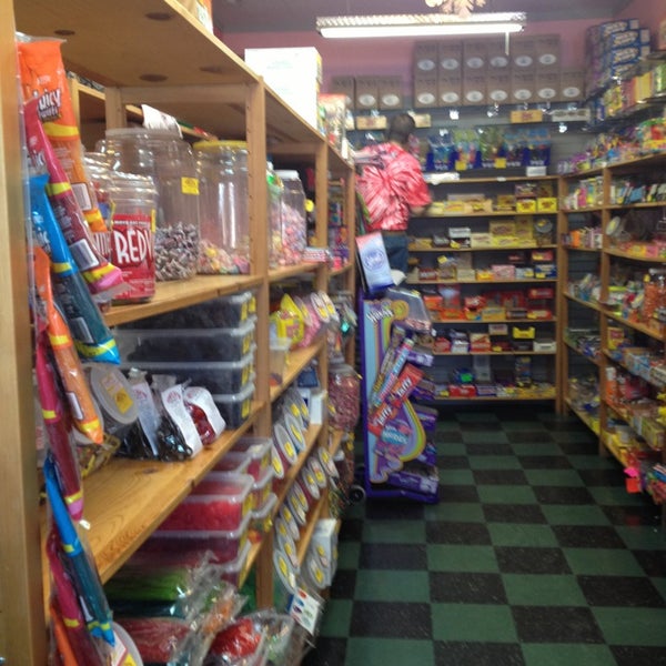 3/9/2013 tarihinde Kristen D.ziyaretçi tarafından Boyd&#39;s Retro Candy Store'de çekilen fotoğraf