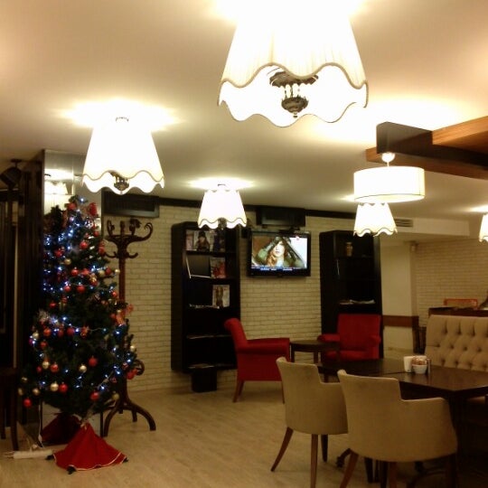 Dilek Pastanesi İstanbul�da Kafe