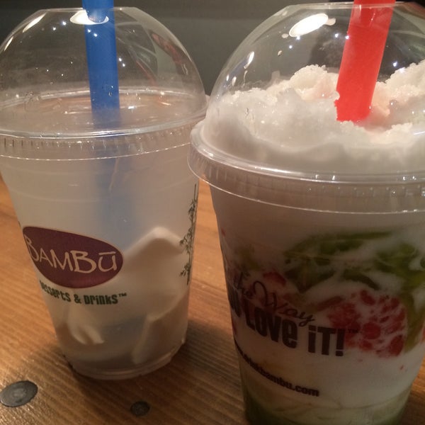 Photo taken at Bambū Desserts &amp; Drinks by Ilya K. on 3/2/2015