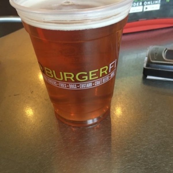 Photo taken at BurgerFi by ᴡ S. on 3/26/2016