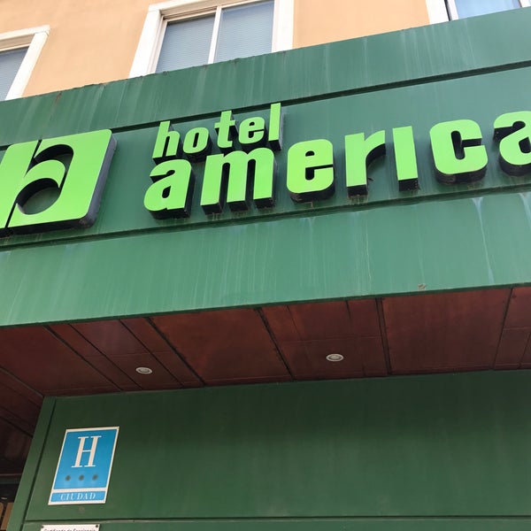 Снимок сделан в Hotel América Sevilla пользователем Heeyoung S. 9/29/2017