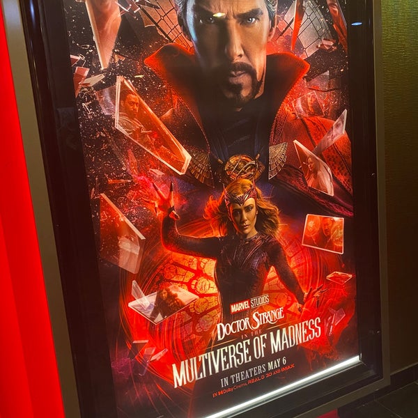 Cinemark Tinseltown USA and XD East Louisville'de Sinema