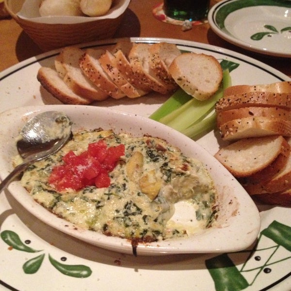 Olive Garden 7844 Mall Rd