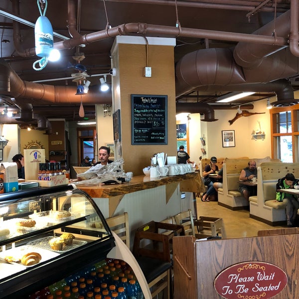 6/16/2018 tarihinde Ankit G.ziyaretçi tarafından Driftwood Cafe'de çekilen fotoğraf
