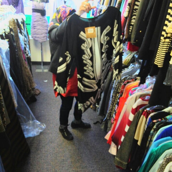 Songbirds bridal shop formal & consignments