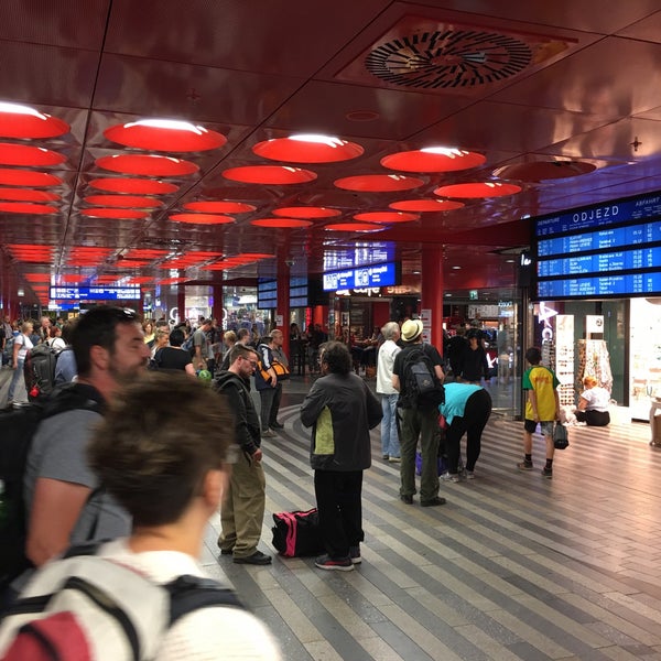 Das Foto wurde bei Prag Hauptbahnhof von Pavel Z. am 6/18/2017 aufgenommen