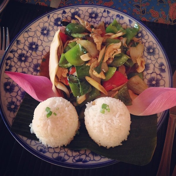 Foto tomada en Amok Restaurant  por Pheng E. el 4/15/2015