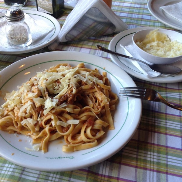 1/10/2014にJosé Milton M.がOrégano Pizzaria e Restauranteで撮った写真