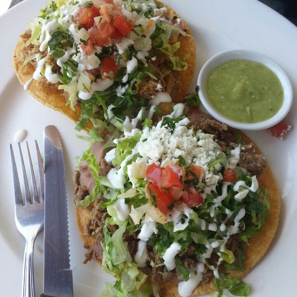 รูปภาพถ่ายที่ Salsa &amp; Agave Mexican Grill โดย Chrichri t. เมื่อ 5/3/2013