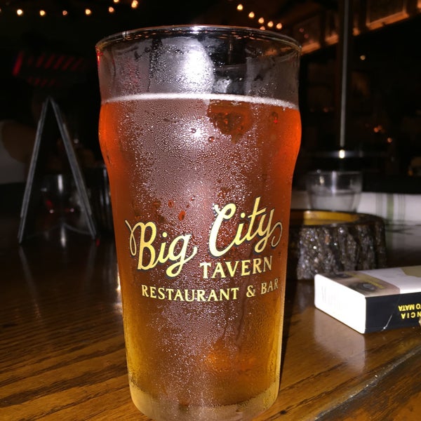 Foto tirada no(a) Big City Tavern por Arturo L. em 12/15/2018