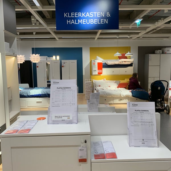 Foto tirada no(a) IKEA por Arturo em 1/17/2019