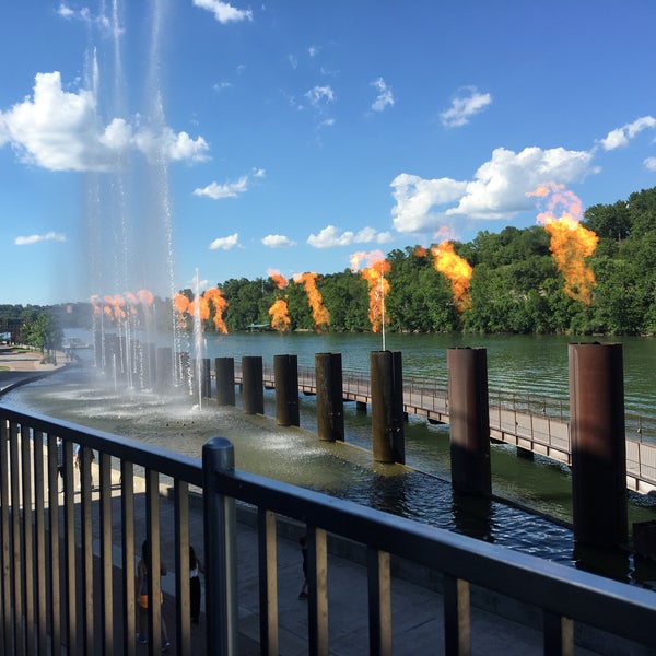 Sit on the deck to watch the water show!! It is wonderful 💞