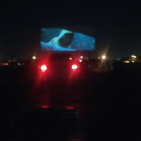 Photo taken at Glendale 9 Drive-in by Jason C. on 10/30/2017