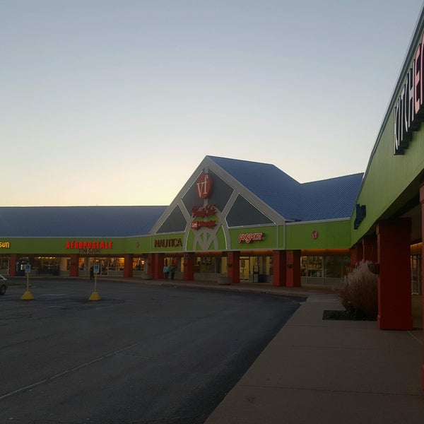 VF Outlet Clothing Store in Oshkosh