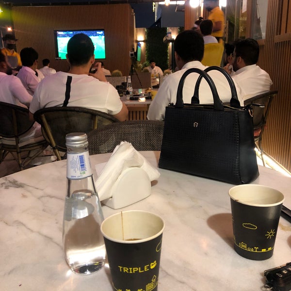 Foto tirada no(a) Triple M Cafe por Shahad em 4/6/2022