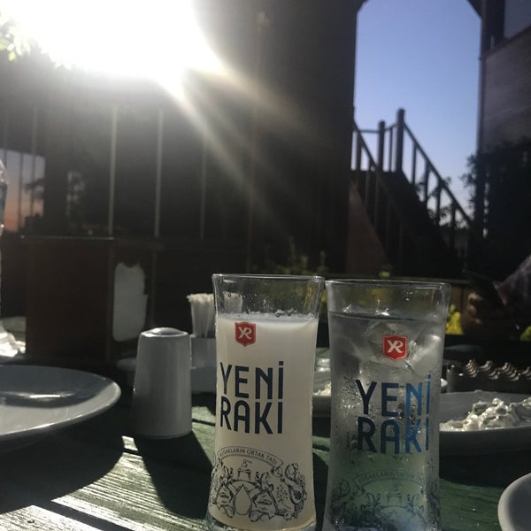 Das Foto wurde bei Gölköy Restaurant von Göksu A. am 6/24/2020 aufgenommen