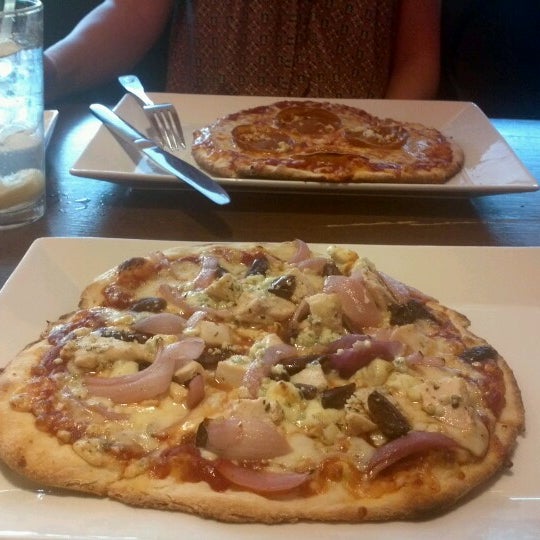 Photo taken at Pizza Fusion by Ted Y. on 9/29/2012