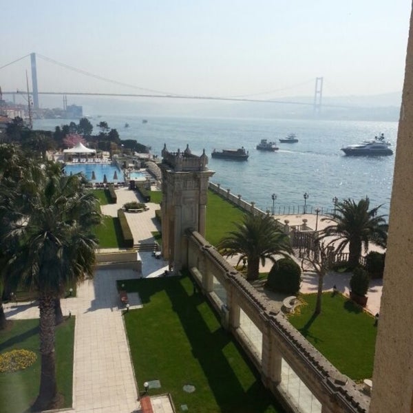 4/25/2013 tarihinde Kader Ş.ziyaretçi tarafından Çırağan Palace Kempinski Istanbul'de çekilen fotoğraf