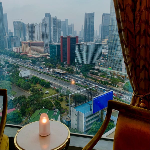 Foto diambil di Four Seasons Hotel Jakarta oleh Leen K. pada 7/25/2023