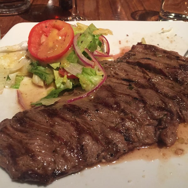 Foto scattata a Asador La Vaca Argentina da Steph L. il 1/21/2017