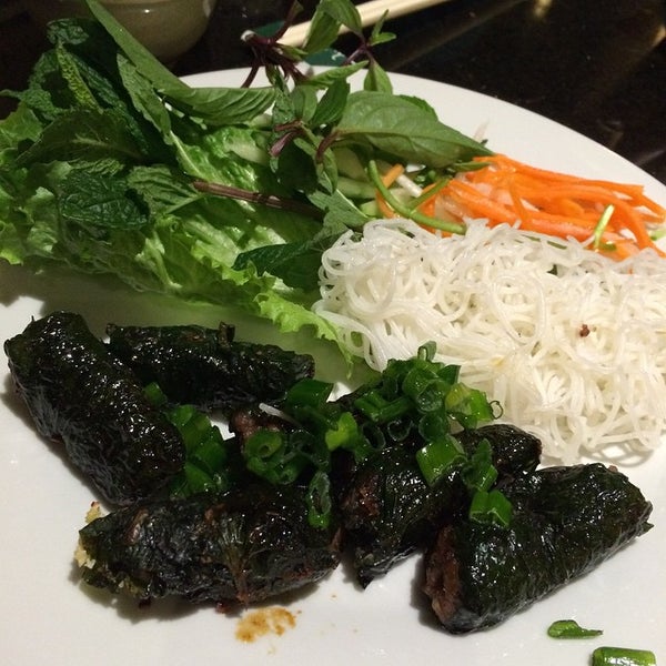 Photo taken at Pho Hoa Restaurant by Blue 💣 B. on 1/25/2015
