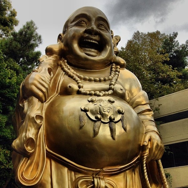 10/14/2013 tarihinde Mauriceziyaretçi tarafından Lee&#39;s Golden Buddha &amp; Mo Mo Ya'de çekilen fotoğraf