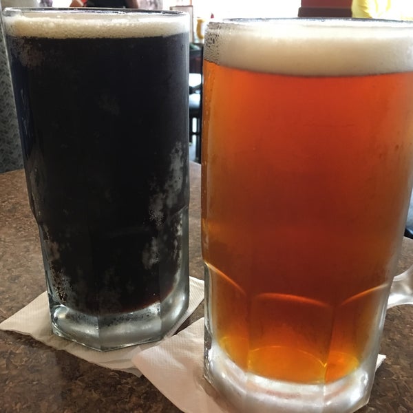 OP IPA is excellent! Black and tan was a Miss...it was all black. Good olive burger with black and green olives. Skip the onion rings. Potato chips are awesome! @nicolerovig
